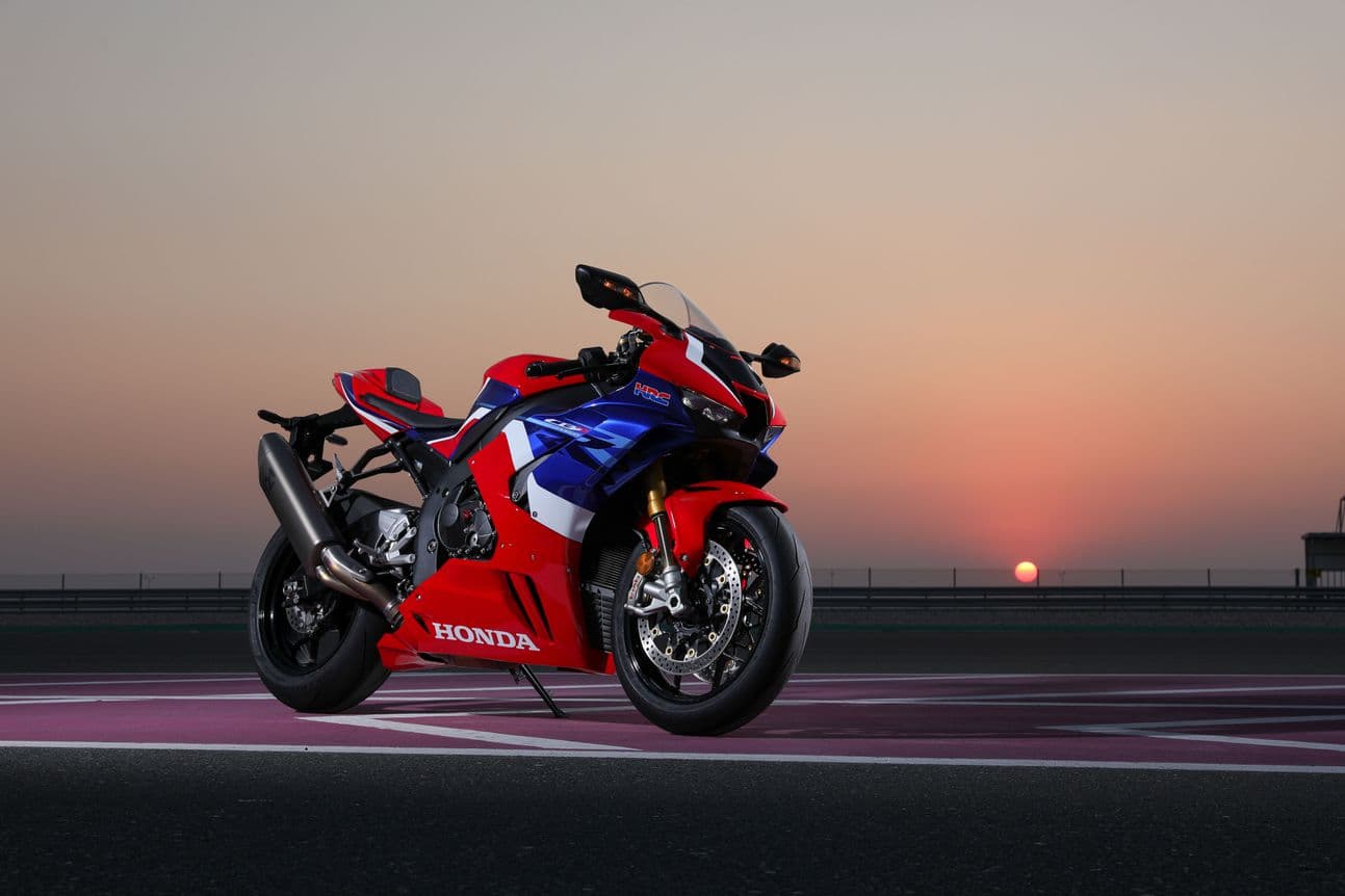 معرفی HONDA CBR1000RR-R SP FireBlade 2020