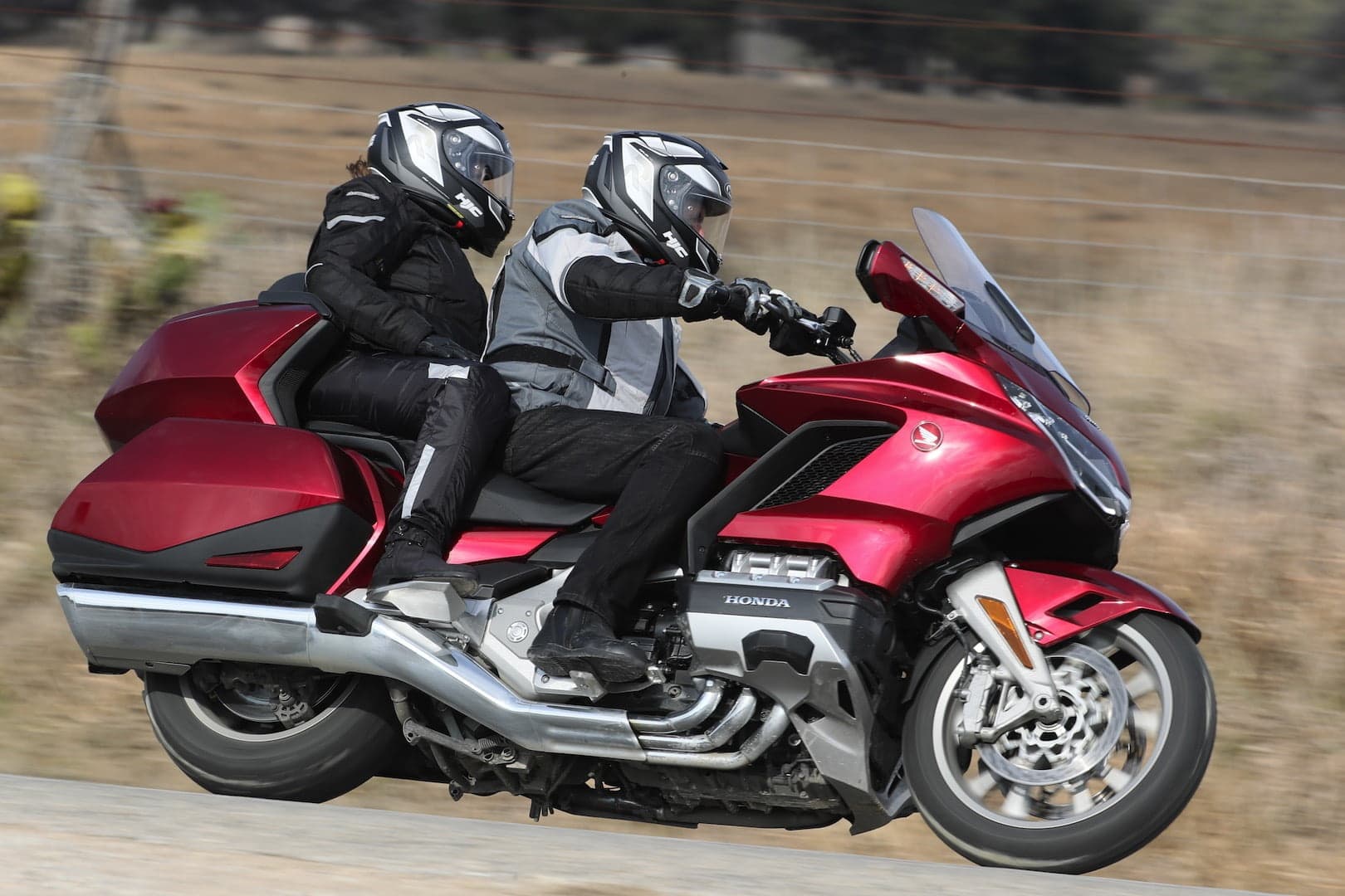 موتورسیکلت هوندا GoldWing Tour GL1800