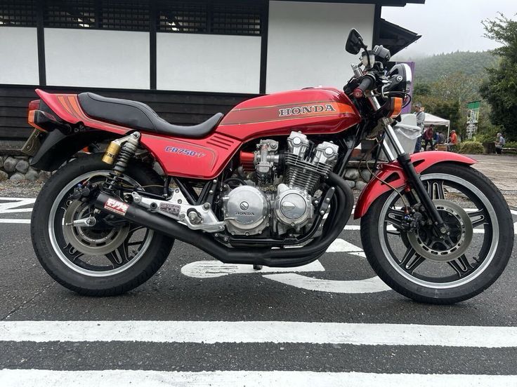 Honda CB750F